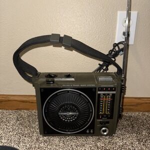 VTy GE 3-5507A Portable AM/ FM 8 track Music System Player Radio Boombox Read